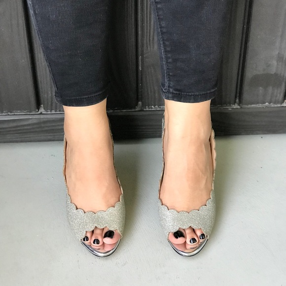 Ombré Laser Cut Dress Stiletto Heel Pumps - Picture 3 of 5